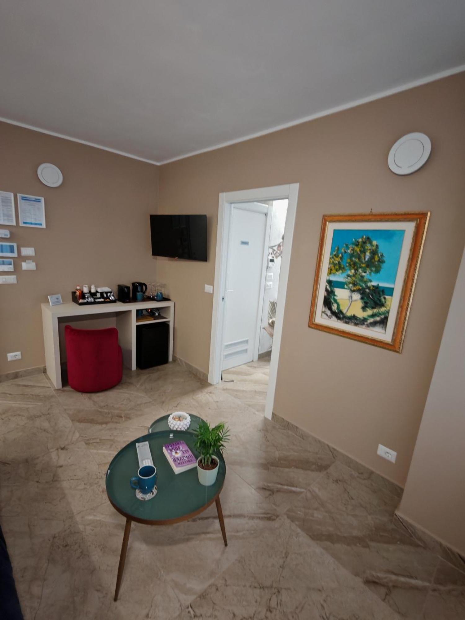 Effe4 Lovely Room Bari Extérieur photo